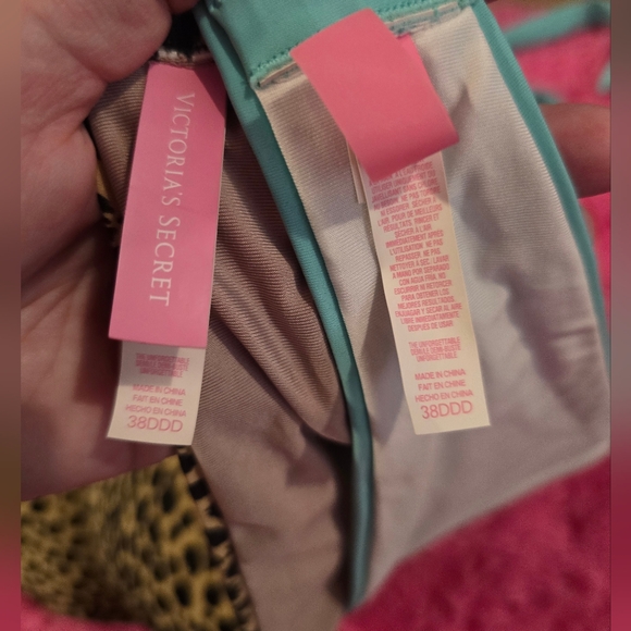 38DDD swim - Picture 11 of 11